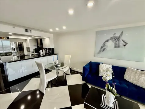555 NE 15th Street Miami FL 33132