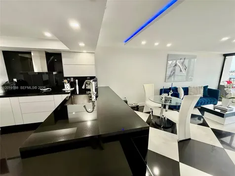 555 NE 15th Street Miami FL 33132