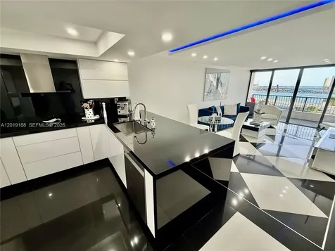 555 NE 15th Street Miami FL 33132