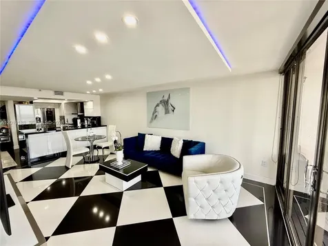 555 NE 15th Street Miami FL 33132