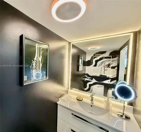 555 NE 15th Street Miami FL 33132
