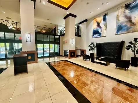 555 NE 15th Street Miami FL 33132