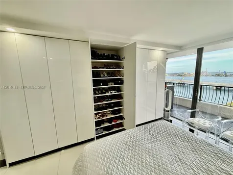 555 NE 15th Street Miami FL 33132