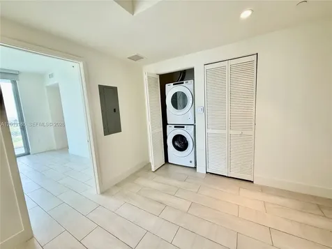 2000 Metropica Way Sunrise FL 33323
