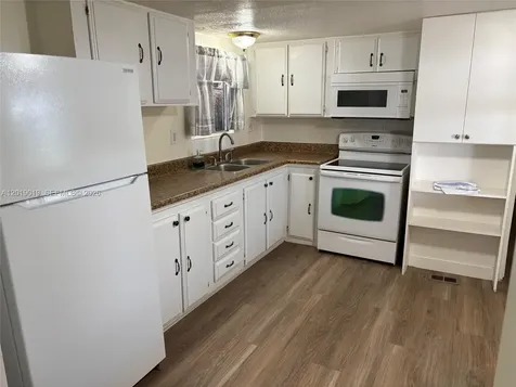 2939 W Marina Drive Dania Beach FL 33312