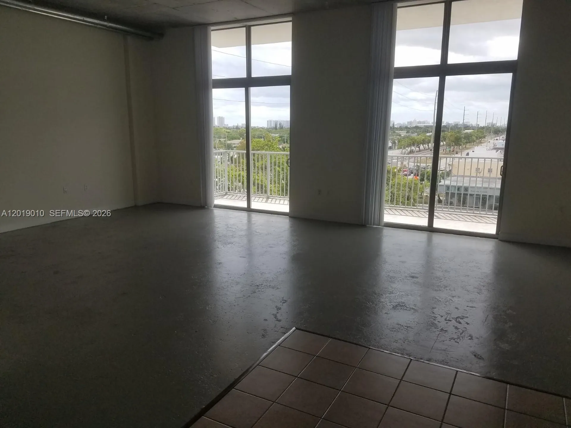 Hollywood FL 33020