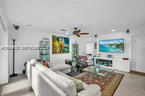 1543 Dorado Avenue Coral Gables FL 33146