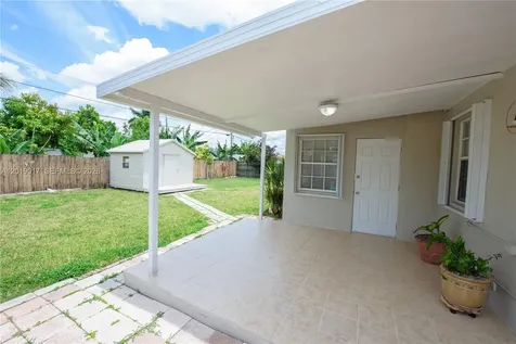 731 NW 17th Street Homestead FL 33030