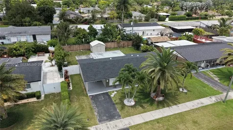 731 NW 17th Street Homestead FL 33030