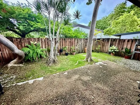 509 NE 199th Lane Miami FL 33179