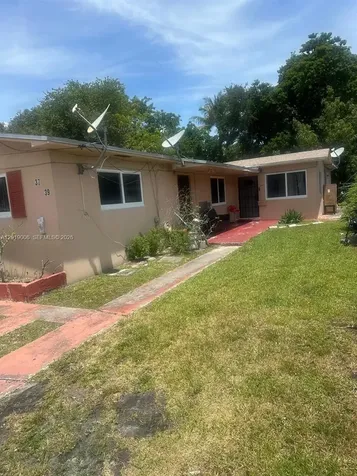 37 NE 168th Street North Miami Beach FL 33162