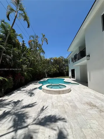 6220 SW 144th Street Coral Gables FL 33158