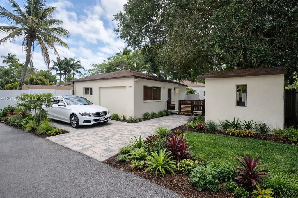 2619 Arthur Street Hollywood FL 33020