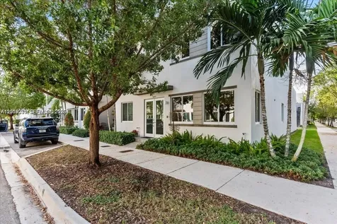 6680 NW 102nd Path Doral FL 33178