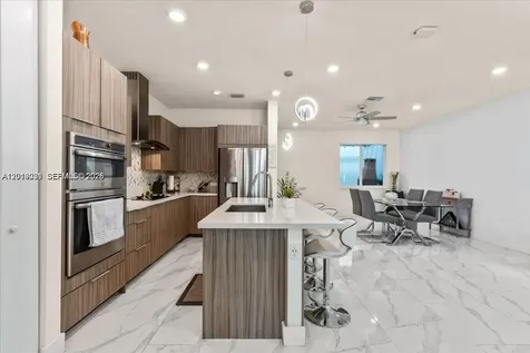 6680 NW 102nd Path Doral FL 33178