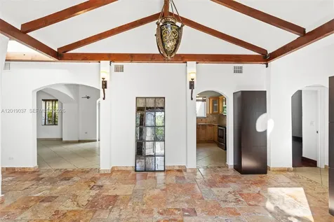 7975 Sunset Drive Miami FL 33143
