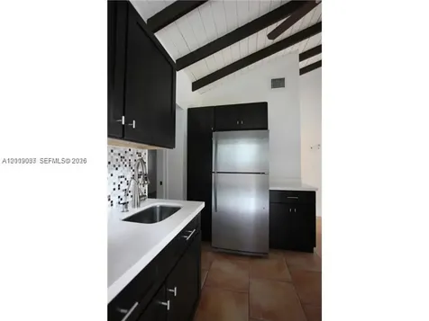 7975 Sunset Drive Miami FL 33143