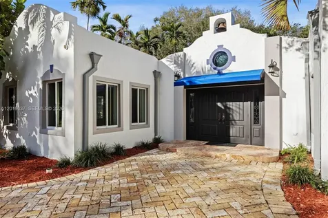 7975 Sunset Drive Miami FL 33143