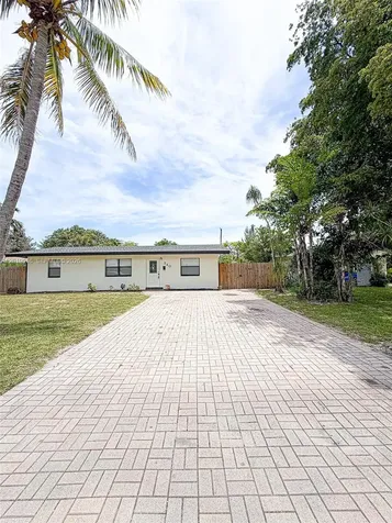 240 NW 36th Street Oakland Park FL 33309