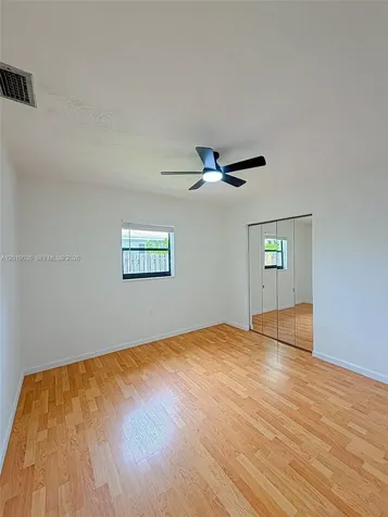 240 NW 36th Street Oakland Park FL 33309