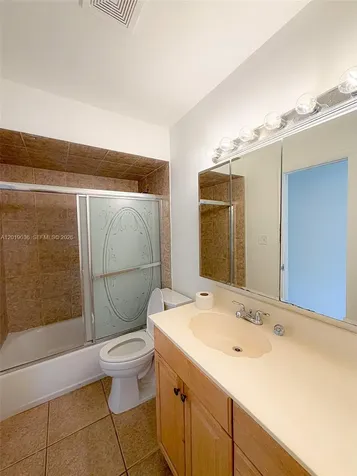 240 NW 36th Street Oakland Park FL 33309