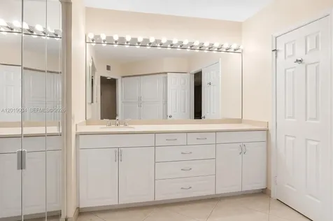 3530 Mystic Pointe Drive Aventura FL 33180