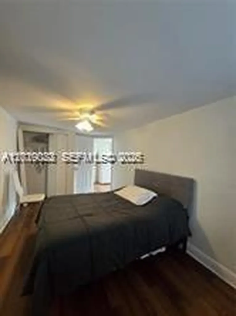 5712 Hollywood Boulevard Hollywood FL 33021
