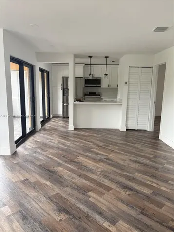 1405 SW 122nd Avenue Miami FL 33184