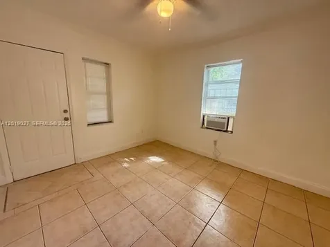 3698 William Avenue Miami FL 33133