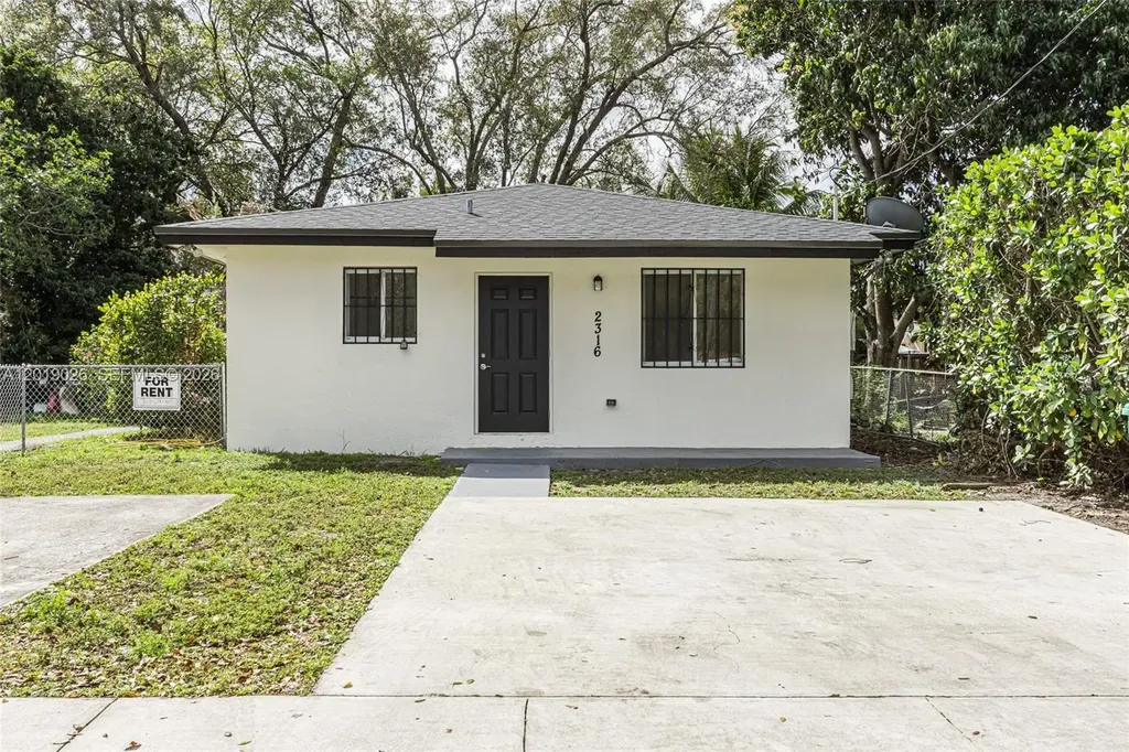 2316-2318 NW 98th Street Miami FL 33147
