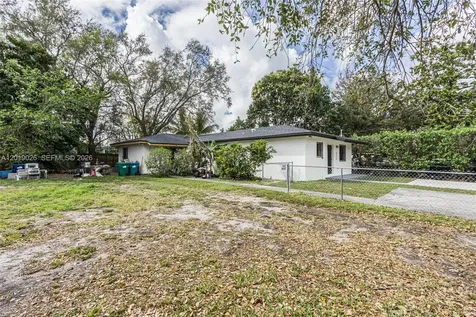 2316-2318 NW 98th Street Miami FL 33147
