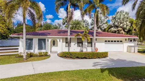 18201 SW 70th Place Southwest Ranches FL 33331