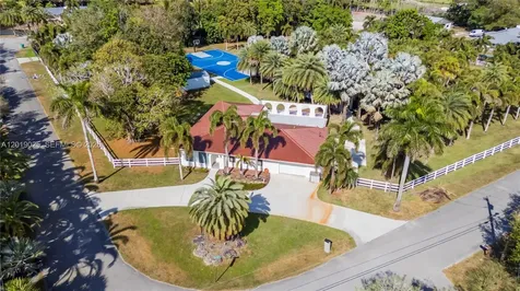 18201 SW 70th Place Southwest Ranches FL 33331