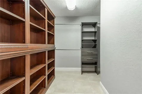 18201 SW 70th Place Southwest Ranches FL 33331