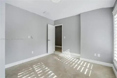 18201 SW 70th Place Southwest Ranches FL 33331