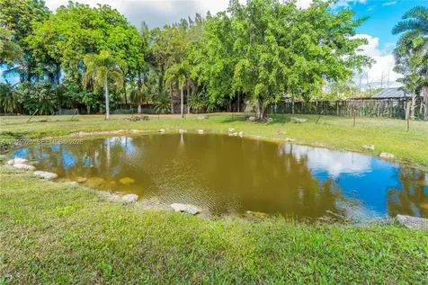18201 SW 70th Place Southwest Ranches FL 33331