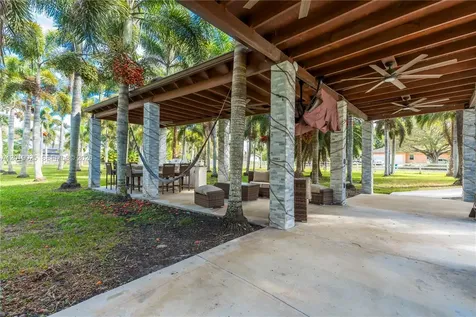 18201 SW 70th Place Southwest Ranches FL 33331