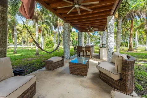 18201 SW 70th Place Southwest Ranches FL 33331