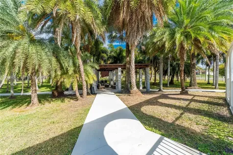 18201 SW 70th Place Southwest Ranches FL 33331