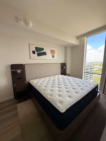 1611 SW 2nd Avenue Miami FL 33129