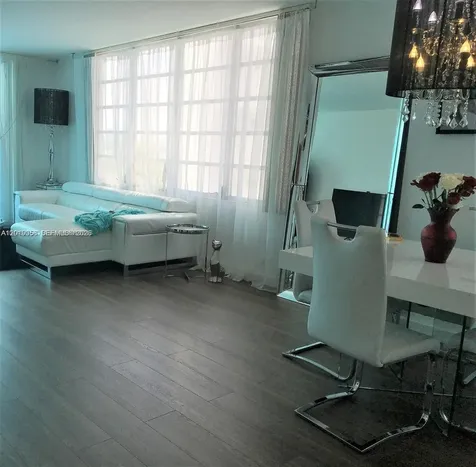 1000 West Avenue Miami Beach FL 33139