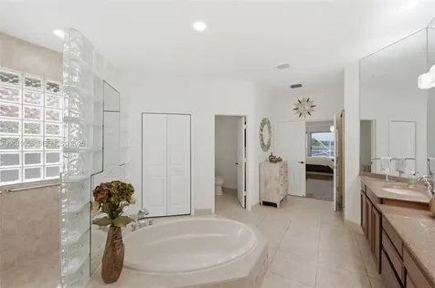 2926 Medinah Weston FL 33332