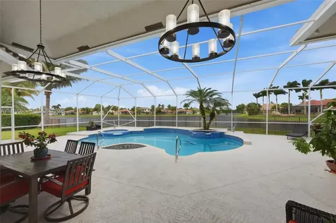 2926 Medinah Weston FL 33332