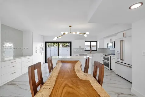 16449 NE 26th Avenue North Miami Beach FL 33160