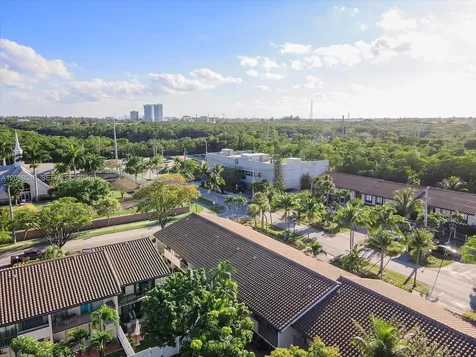 16449 NE 26th Avenue North Miami Beach FL 33160