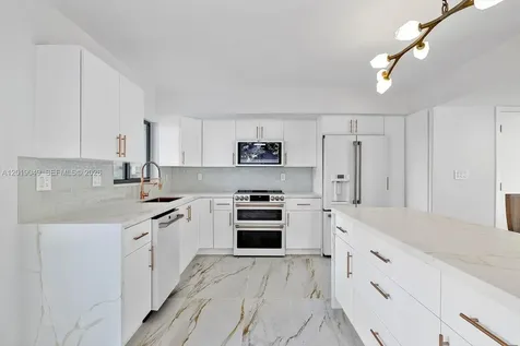 16449 NE 26th Avenue North Miami Beach FL 33160