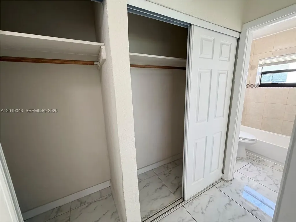 2571 NW 13th Court Fort Lauderdale FL 33311