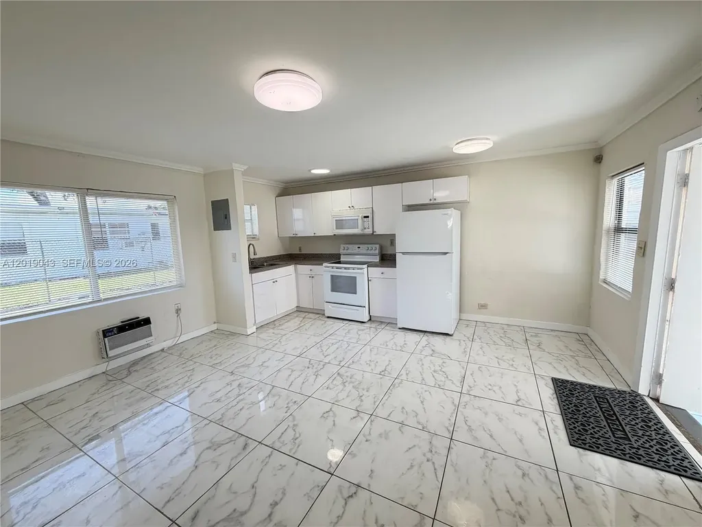 2571 NW 13th Court Fort Lauderdale FL 33311