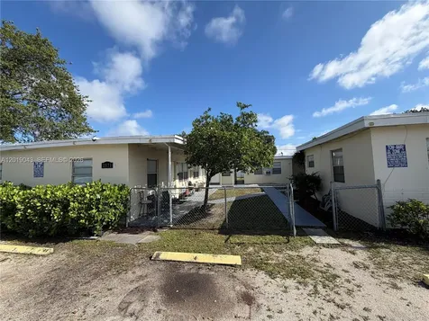 2571 NW 13th Court Fort Lauderdale FL 33311