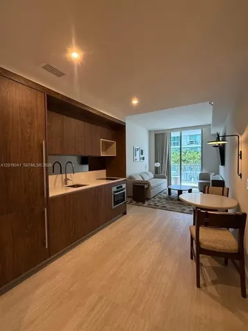 1611 SW 2nd Avenue Miami FL 33129